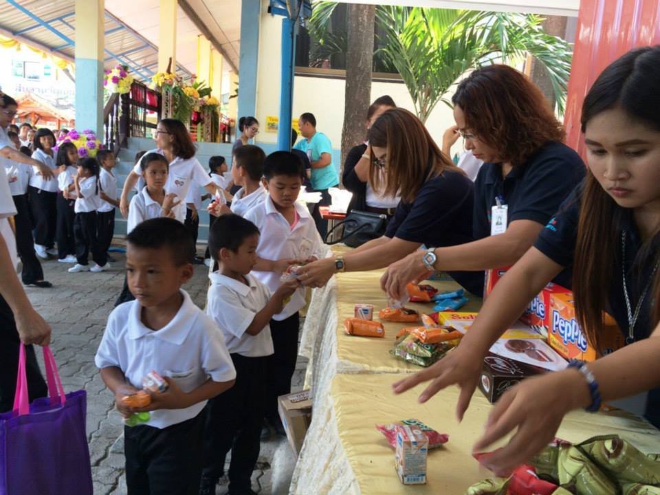 SCI เพื่อการศึกษาน้องๆในชุมชน ร่วมสนับสนุนอาหารว่างพิธีเปิด โครงการห้องสมุดสภาอุตสาหกรรม